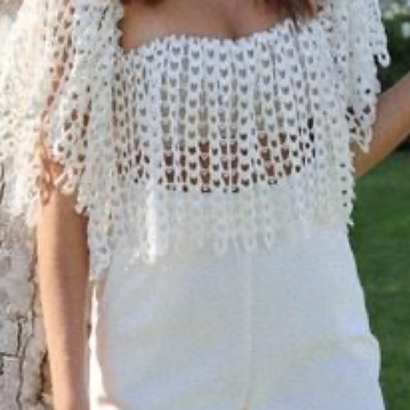 Stone Cold Fox Top - Picture 2 of 12